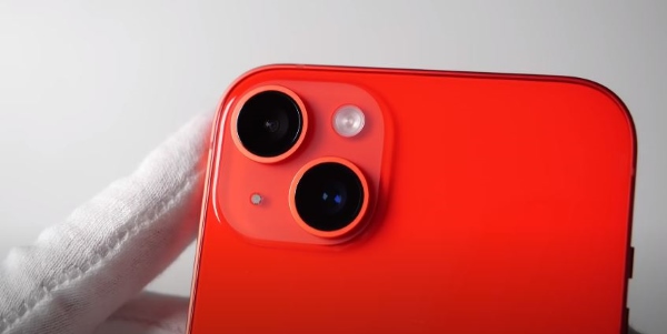 iPhone 14 Plus sở hữu cụm 2 camera sau