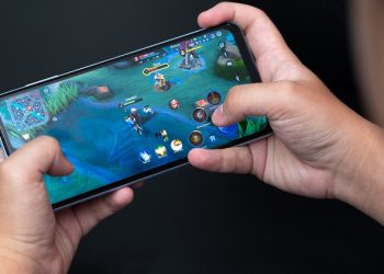 Oanh tạc mọi đấu trường, dẫn đầu mọi tựa game với màn hình 120Hz siêu mượt trên Galaxy A23 5G mới