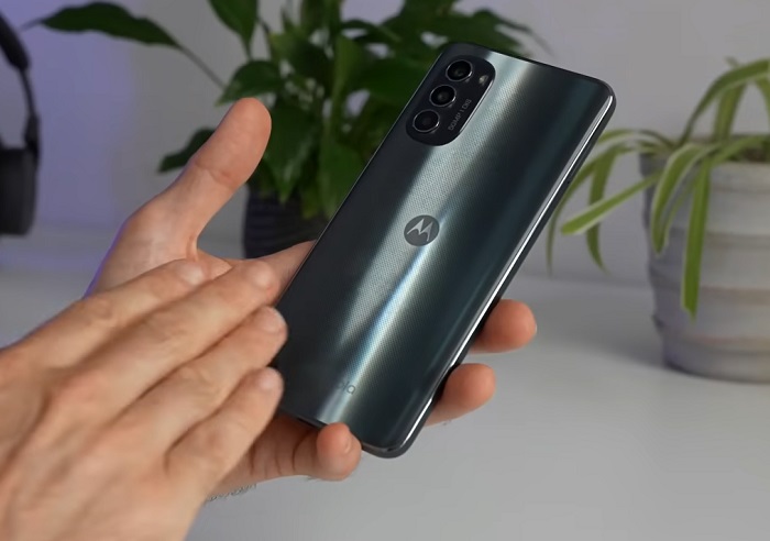 Mở hộp Motorola Moto G82