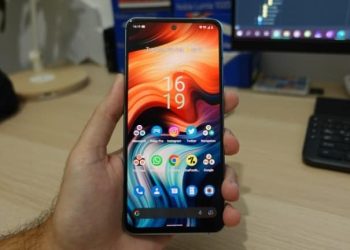 Mở hộp Nokia X30: Thân thiện môi trường, thiết kế thanh lịch, cấu hình ổn áp