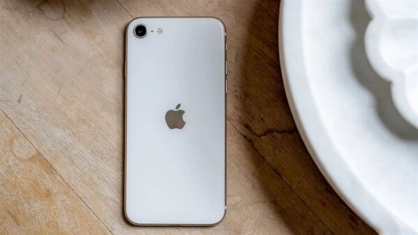iPhone SE 2022
