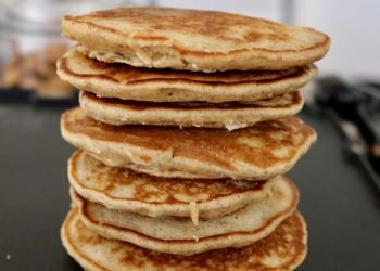 Cách làm bánh chuối yến mạch bằng chảo thơm ngon khó cưỡng