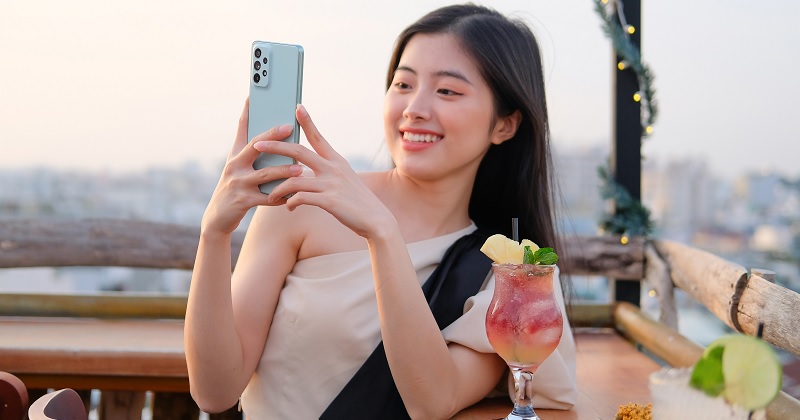 5 mẹo chụp ảnh cho người thương xinh lung linh dịp lễ Tết với Galaxy A73 5G