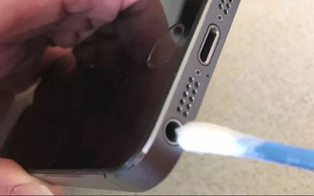 cách xử lý khi loa điện thoại bị vô nước