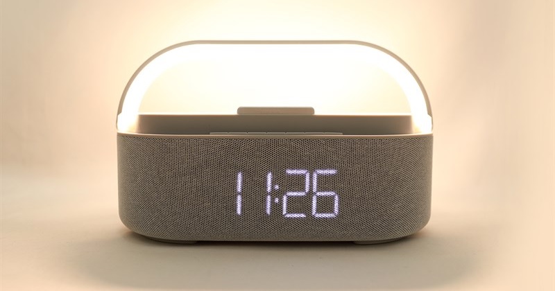 Quà tặng cực hot của Reno8T 5G – Loa Bluetooth Olike S2 để bàn trendy, vừa là đèn ngủ và đồng hồ, mang đi picnic cực tiện!