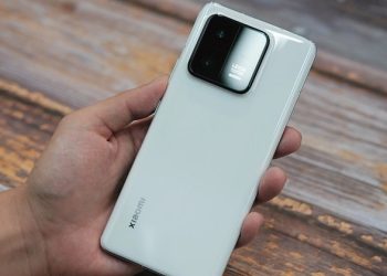 So sánh Xiaomi 13 Pro và Xiaomi 12 Pro: Flagship nào đáng mua hơn?