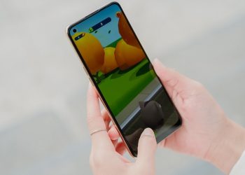 Có nên mua OPPO Reno8 T 4G với thiết kế bắt mắt, cấu hình tốt, camera sắc nét và thời lượng pin ổn?