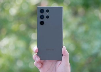 Phân biệt Galaxy S23 Ultra và S22 Ultra thế nào khi ngoại hình tương đồng nhau?
