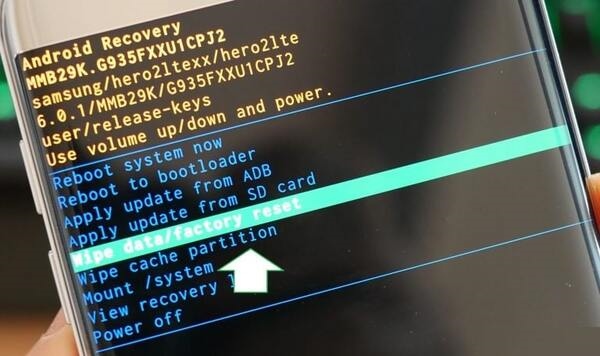 điện thoại samsung bị sọc màn hình