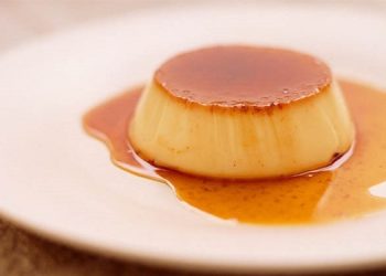 Cách làm bánh flan thơm ngon không bị rỗ
