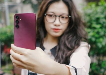 Dẫn “nàng” dạo khắp Hà Nội ngày 8/3 với bộ 3 Camera 50MP trên Galaxy A14 5G