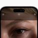 Màn hình iPhone bị chấm xanh trên iOS 14 là gì?