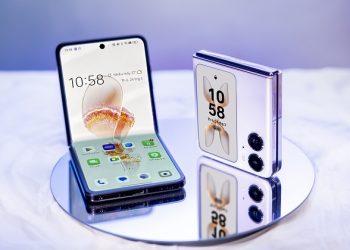 Mở hộp OPPO Find N2 Flip và khám phá “Gương thần” trước ngày lên kệ