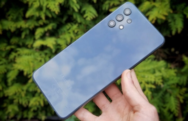 samsung galaxy a32 5g và oppo a54 5g