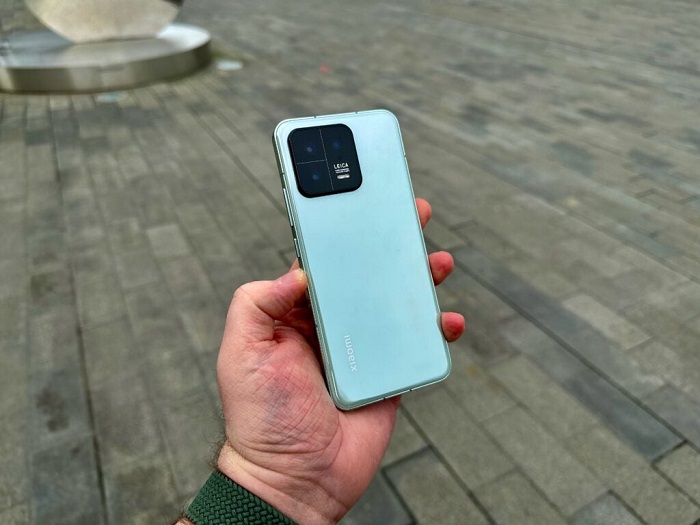 Trên tay Xiaomi 13