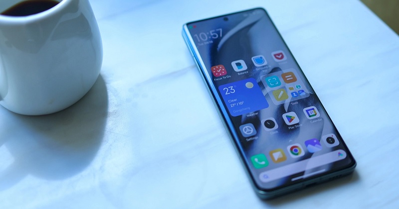 Trên tay Xiaomi 13 Ultra: Thiết kế da sang trọng, màn hình 2K+, chip Snapdragon 8 Gen 2, camera Leica cực đỉnh