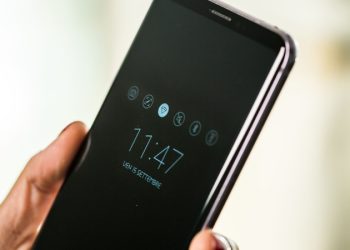 Always on display Samsung là gì? Hướng dẫn cách bật tắt trên điện thoại