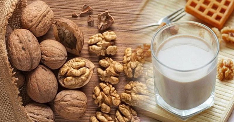 Hướng dẫn chi tiết cách làm sữa hạt bằng máy xay sinh tố