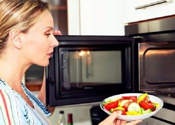 Lò vi sóng không nóng: Nguyên nhân và cách khắc phục