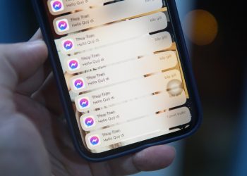 xóa tin nhắn messenger trên iphone
