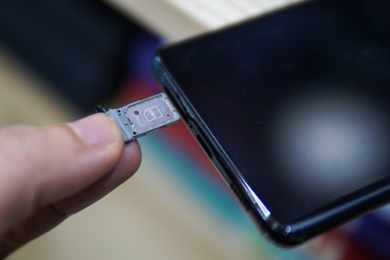 Hướng dẫn cách lấy sim Samsung với thao tác đơn giản và đúng cách