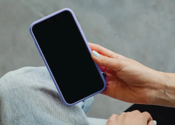 Cách sửa điện thoại Samsung bị đen màn hình nhanh chóng