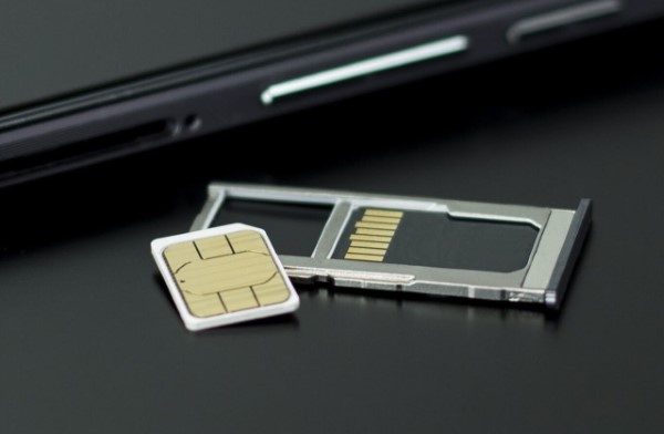 iPhone 2 sim vật lý