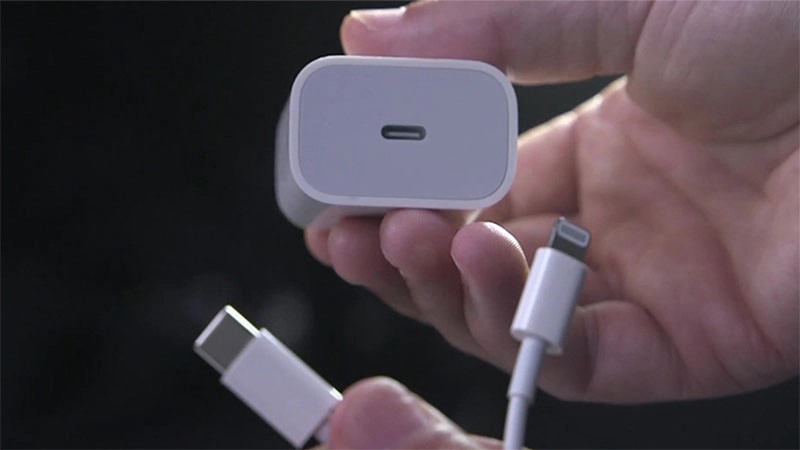 cách sạc pin iPhone 14 mới mua