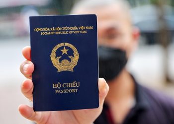 Hướng dẫn chi tiết cách đổi hộ chiếu Online tại nhà