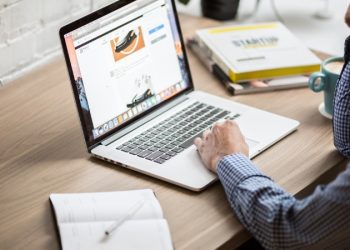 Hướng dẫn sử dụng laptop cho người mới bắt đầu cần biết