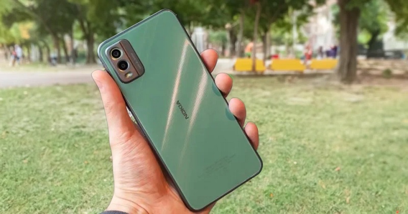 Nokia C32 có gì mới: Thiết kế, camera, pin hay màn hình?
