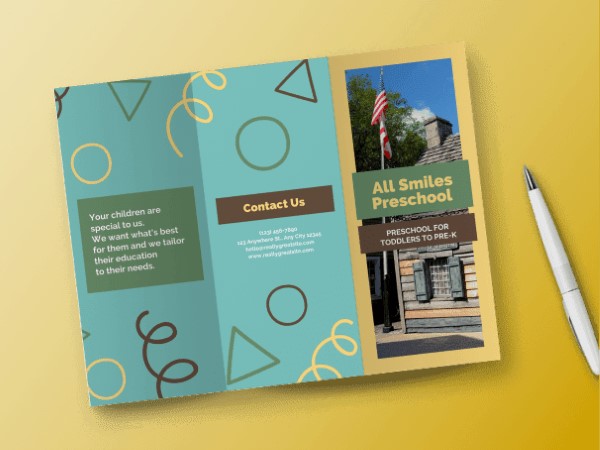 cách chèn ảnh vào Canva