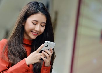 Hướng dẫn cách tìm bạn quanh đây trên Zalo