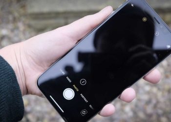 Nguyên nhân và cách khắc phục lỗi camera iPhone bị đen hiệu quả