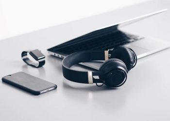 Hướng dẫn cách kết nối tai nghe Bluetooth với máy tính Window và MacOS đơn giản