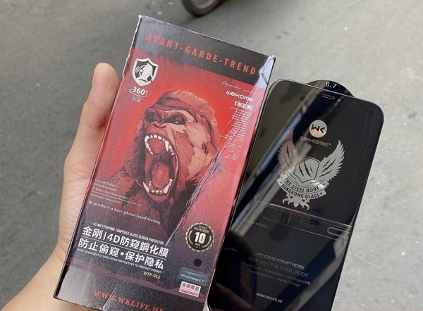 kính cường lực chống nhìn trộm