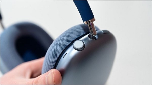 reset tai nghe Airpods