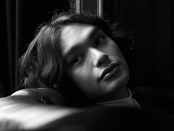 Chế độ chụp ảnh chân dung cực sắc nét trên iPhone 15 Pro Max