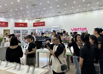 Viettel Store chính thức trả hàng và mở bán iPhone 15 series VN/A trên toàn quốc