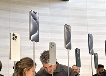 Nhu cầu mua iPhone 15 Pro không kém cạnh so với các phiên bản tiền nhiệm