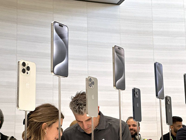 Nhu cầu mua iPhone 15 Pro không kém cạnh so với các phiên bản tiền nhiệm