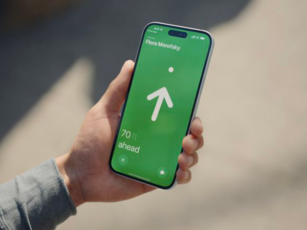 Với tính năng Precision Finding trên iPhone 15, bạn có thể dễ dàng tìm kiếm bạn bè 