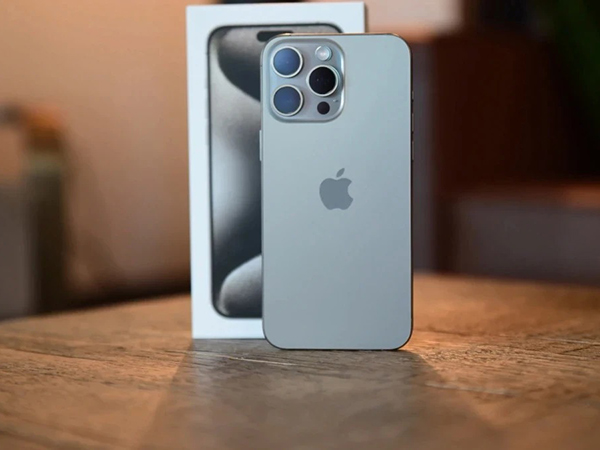 Thời gian giao hàng của các mẫu iPhone 15 Pro ngày càng được thu hẹp