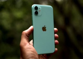 iPhone 11 có chống nước không? –  Xử lý iPhone 11 rơi xuống nước