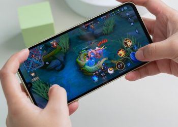 Tháng 11 này, điện thoại Samsung Galaxy A giảm giá xả tồn cuối năm tại Viettel Store, mua ngay kẻo lỡ!