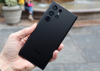 TOP 5 smartphone màu đen đáng mua trong mùa Black Friday mà bạn không nên bỏ lỡ