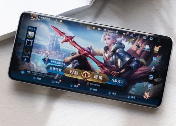 Có nên mua Xiaomi Redmi Note 13 Pro Plus không?