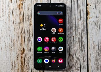 Chương trình “Thu cũ đổi mới” dành cho khách hàng khi mua điện thoại Galaxy S23 FE