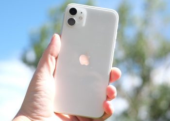 Có nên chọn mua iPhone 11 ở thời điểm hiện tại?
