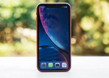 iPhone XR ra đời năm nào? Có ưu điểm nổi bật gì?